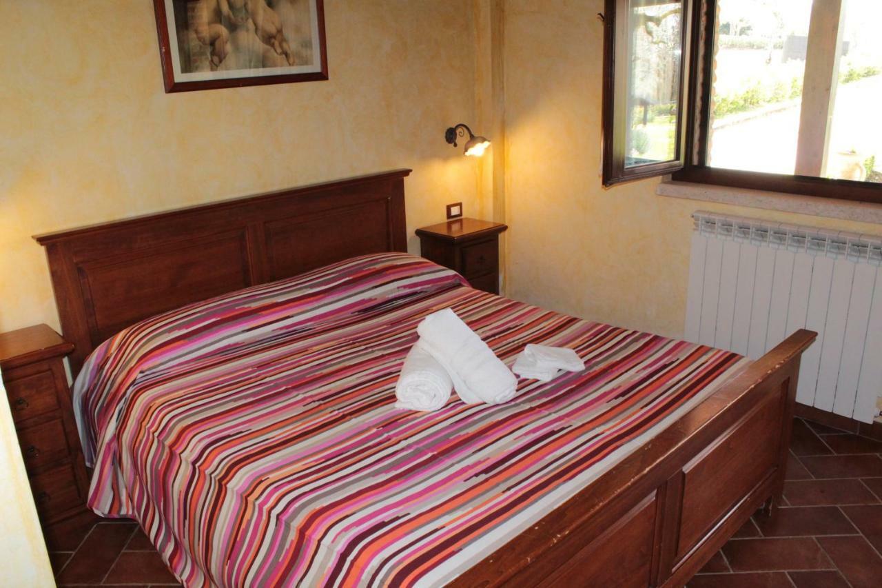 Agriturismo IL CASTAGNETO Padula Exterior foto